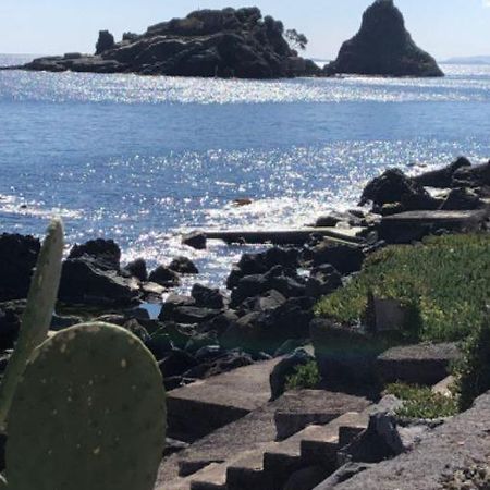 Ferienwohnung Camera Luna Fronte Mare Aci Trezza Aci Castello Exterior foto